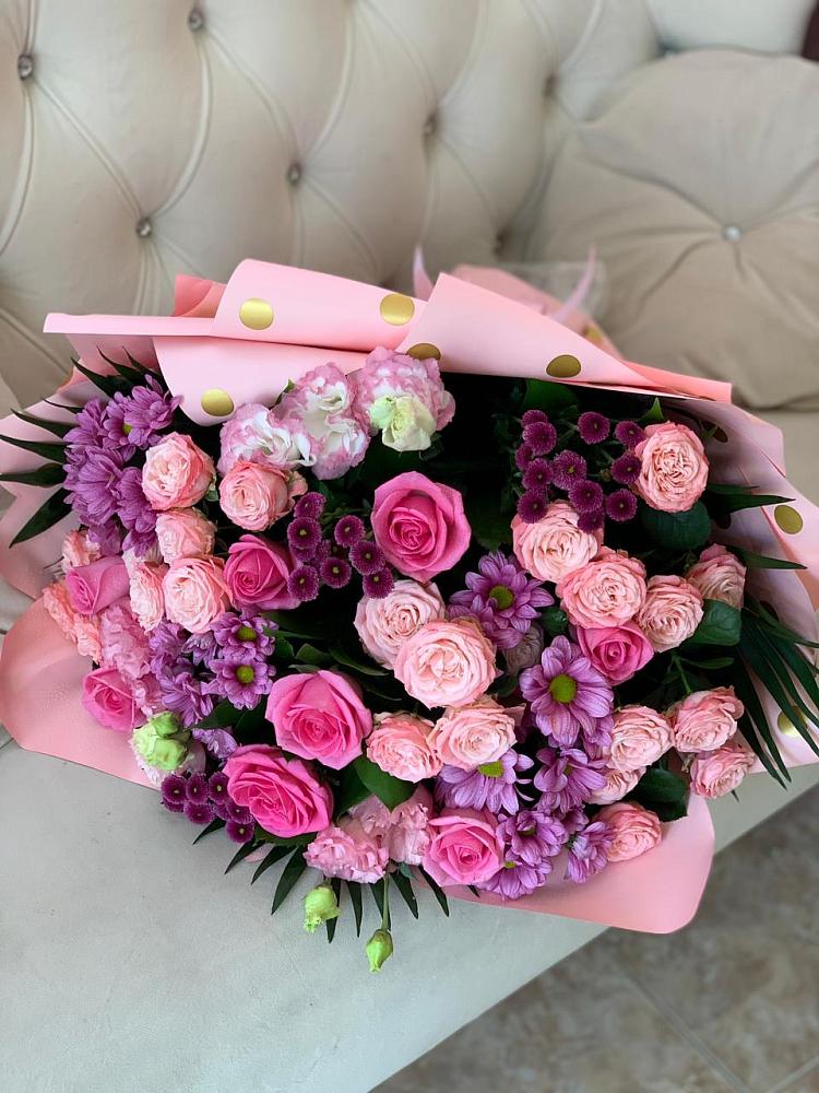 Букет цветов из: Хризантемы, Розы и Лизиантусы в Бурлацком