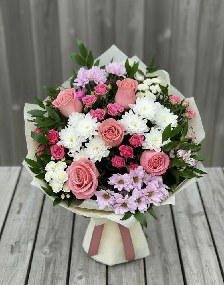 Букет цветов из: Альстромерии, Гвоздики, Розы и Хризантемы в Бурлацком