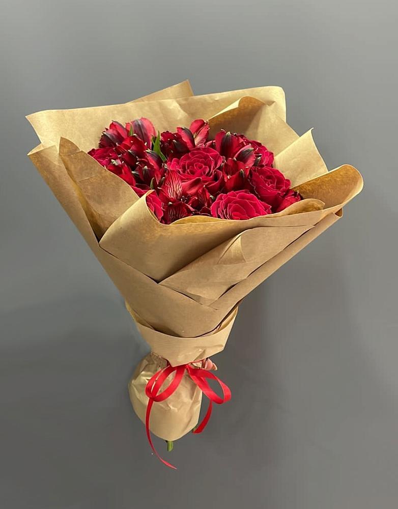 Букет цветов из: Альстромерии и Розы в Бурлацком