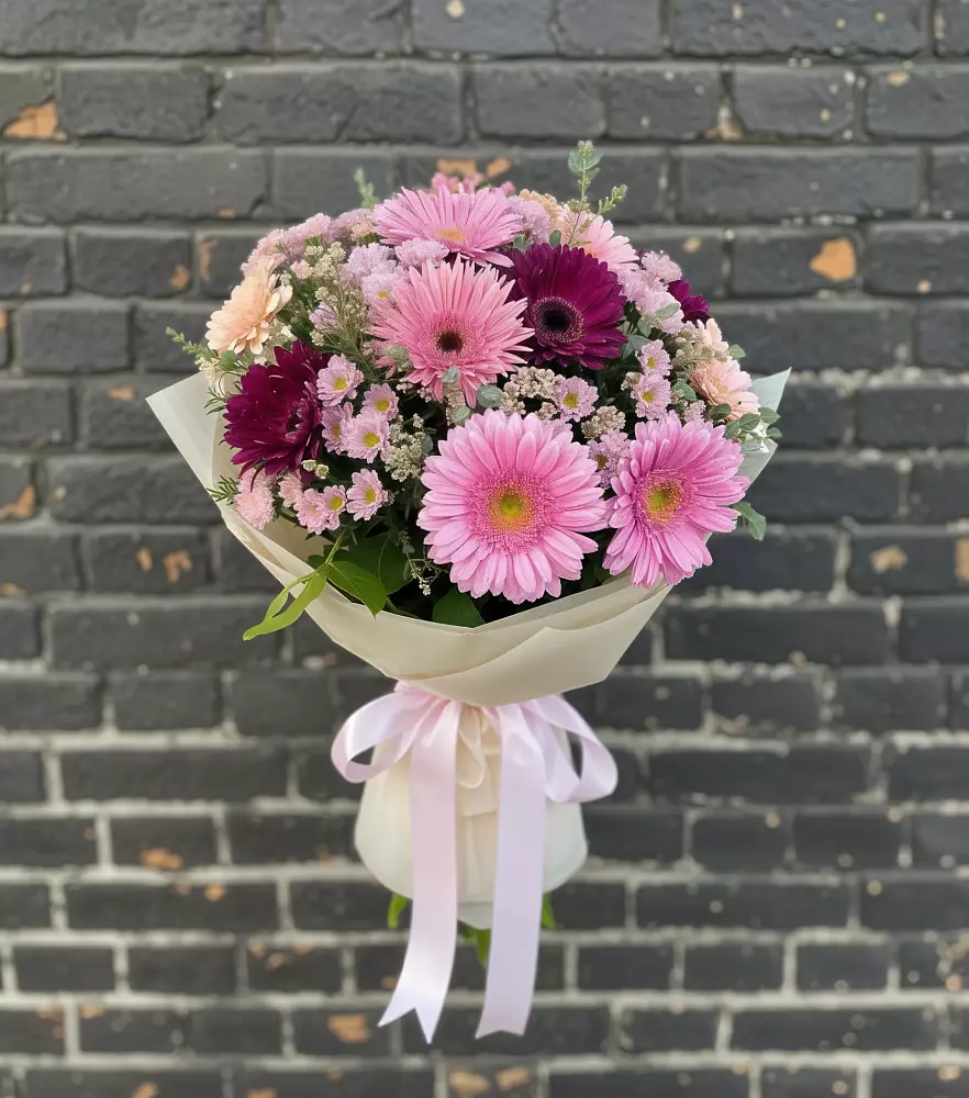 Букет цветов из: Герберы и Хризантемы в Бурлацком