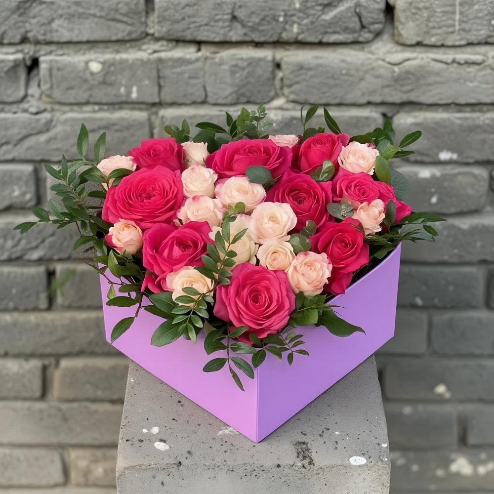 Цветочная композиция из Розы в коробке в Бурлацком