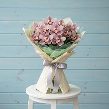 Букет цветов из:  Орхидеи и Розы #REPLACE_PRED# Бурлацком