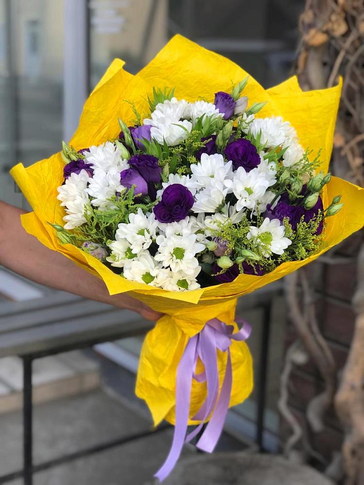 Букет цветов из: Ирисы, Хризантемы и Ромашки в Бурлацком