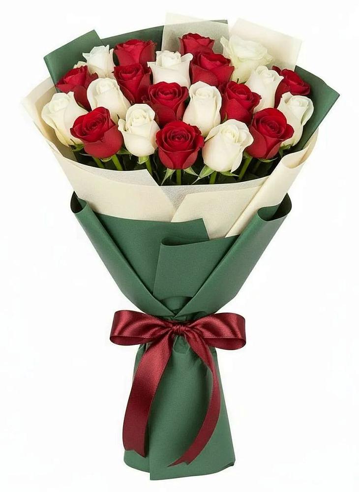Букет Микс из красных и белых роз в Бурлацком