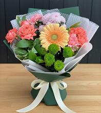 Букет цветов из:  Гвоздики, Розы, Герберы и Хризантемы #REPLACE_PRED# Бурлацком