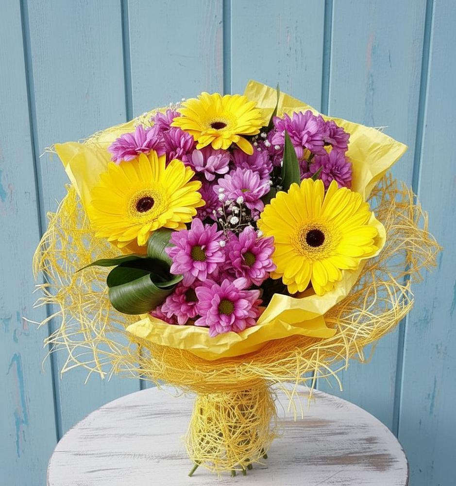 Букет цветов из: Хризантемы и Герберы в Бурлацком