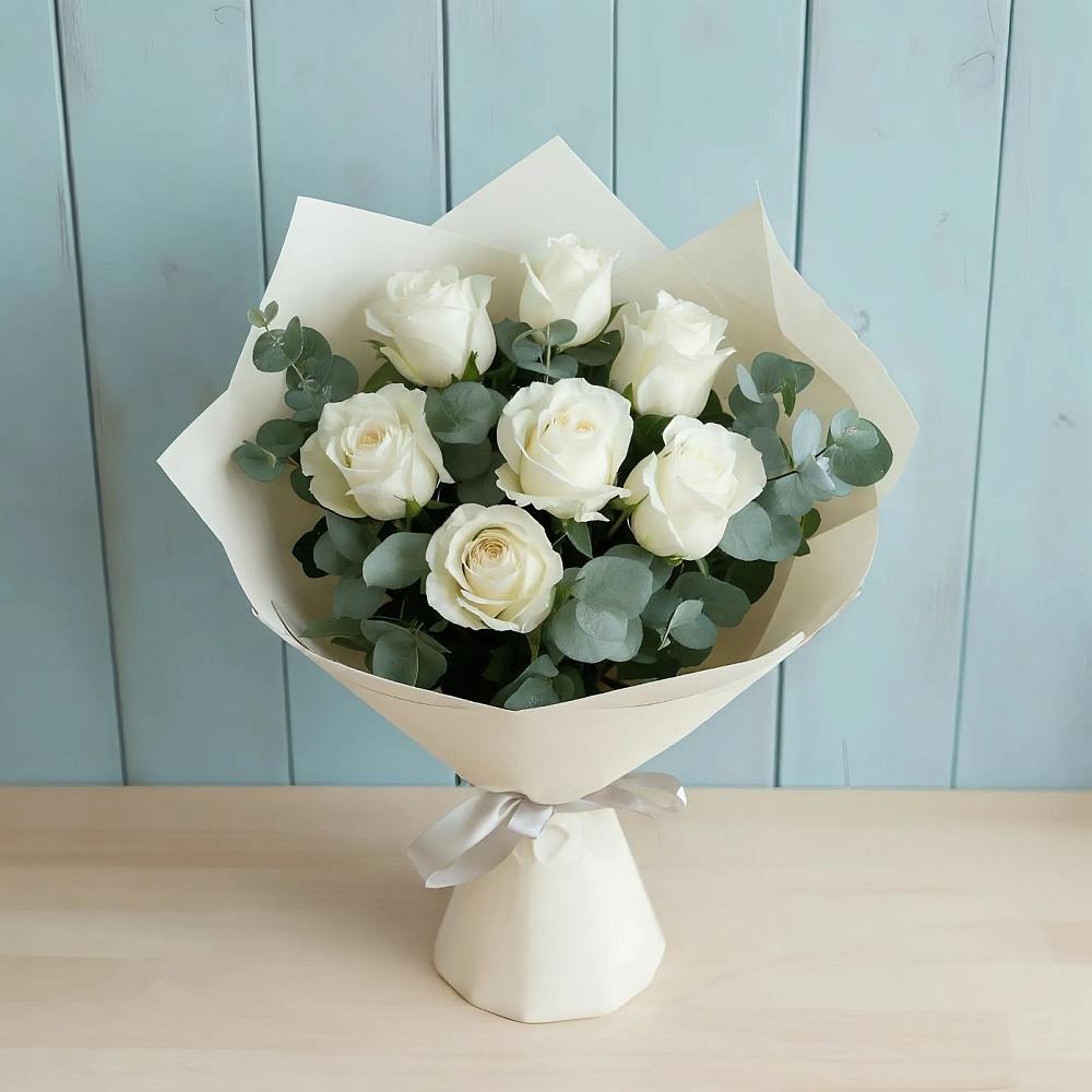 Букет Белые розы в Эвкалипте в Бурлацком