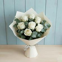Букет Белые розы в Эвкалипте в Бурлацком