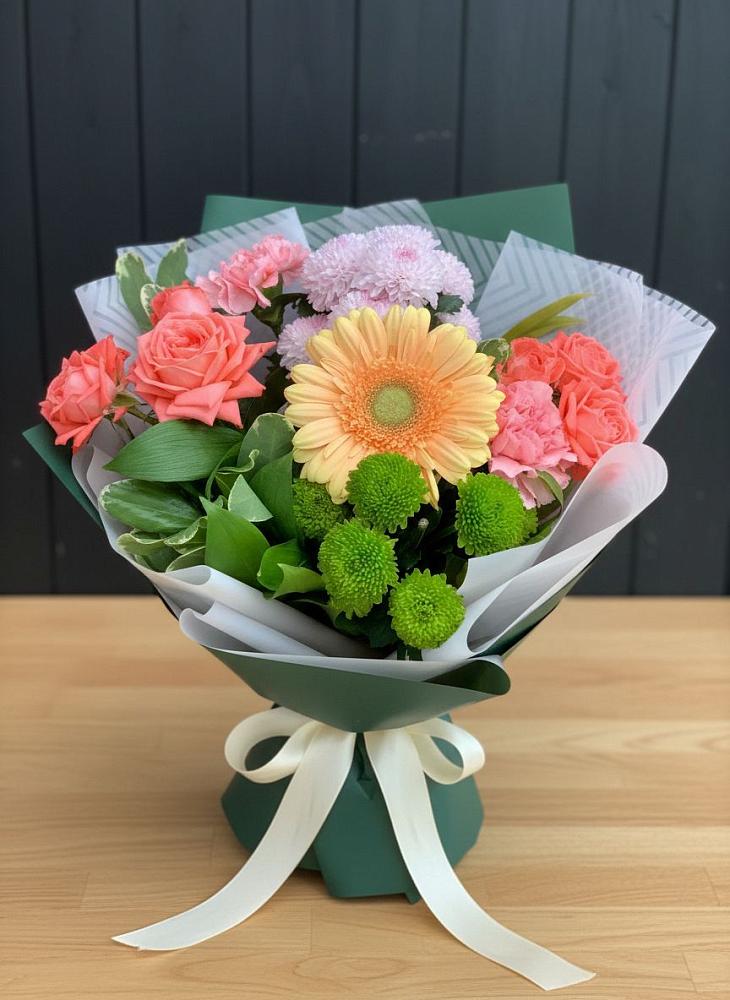 Букет цветов из: Гвоздики, Розы, Герберы и Хризантемы в Бурлацком