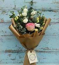Букет цветов из:  Розы и Лизиантусы в Бурлацком